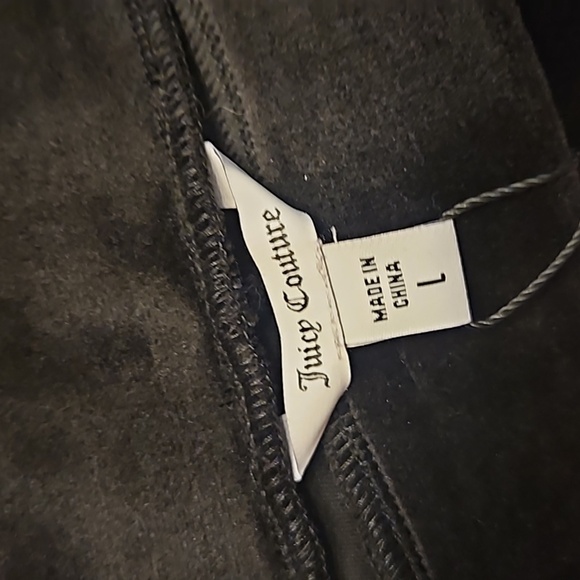 Juicy Couture size Large shorts - Picture 5 of 5